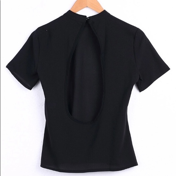 💫Restocked💫Open Back Blouse - Picture 3 of 8